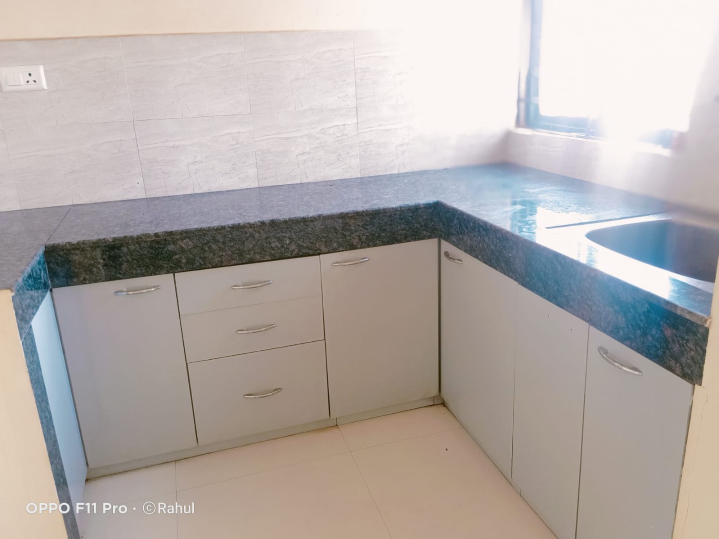 Semi Furnished 3bhk in Kahilipara, Guwahati, Assam, India for Rent